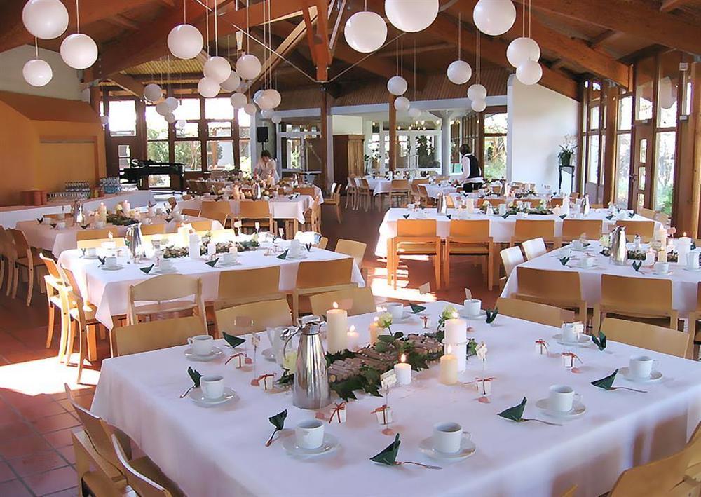 ท็อป วีซีเอช โฮเฮนวาร์ท ฟอรัม ฟอร์ซไฮม์ Hotel ร้านอาหาร รูปภาพ